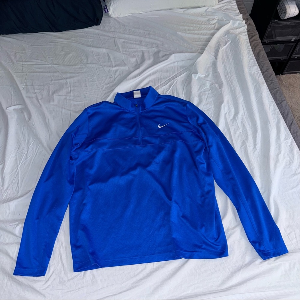 Nike dry fit pull over blue size XXL